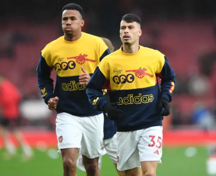 Framed Print : Arsenal's Gabriel Magalhaes Ready for Arsenal v Southampton Clash (2021-22)
