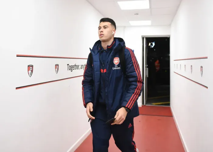 Framed Print : Arsenal's Gabriel Martinelli Arrives at Vitality Stadium for FA Cup Fourth Round Match vs AFC Bournemouth