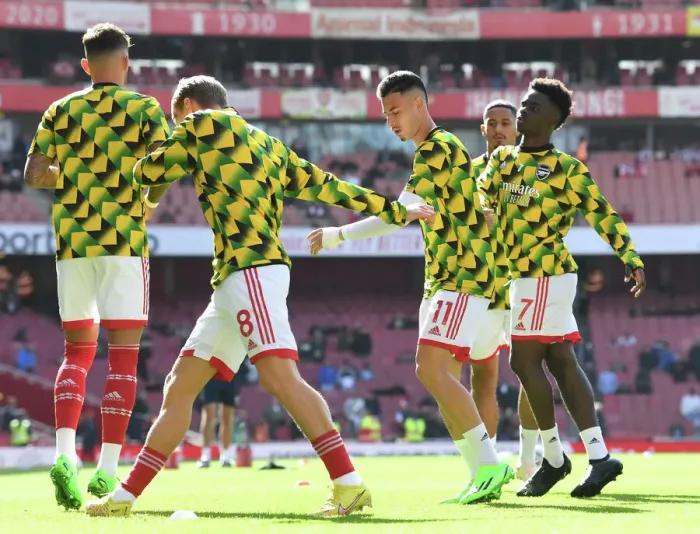 Framed Print : Arsenal's Gabriel Martinelli Gears Up for Arsenal v Tottenham Showdown (2022-23) Framed Print : Arsenal's Gabriel Martinelli Gears Up for Arsenal v Tottenham Showdown (2022-23)