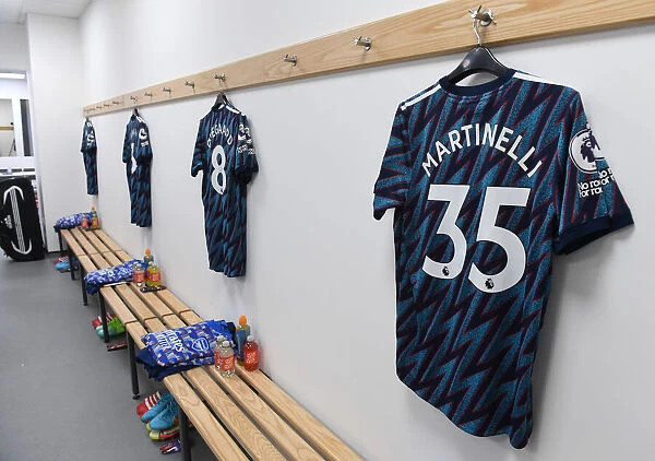 Arsenal's Gabriel Martinelli: Pre-Match Routine at Wolverhampton Wanderers Molineux