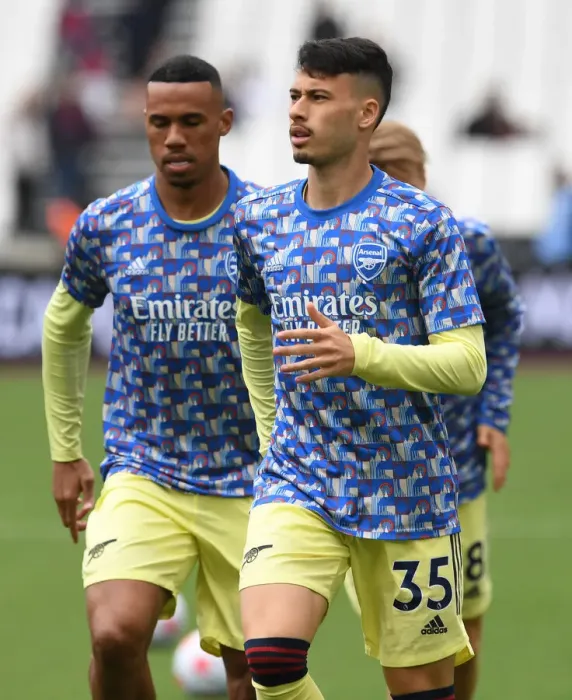 Framed Print : Arsenal's Gabriel Martinelli Warming Up Ahead of West Ham Clash (Premier League 2021-22) Framed Print : Arsenal's Gabriel Martinelli Warming Up Ahead of West Ham Clash (Premier League 2021-22)