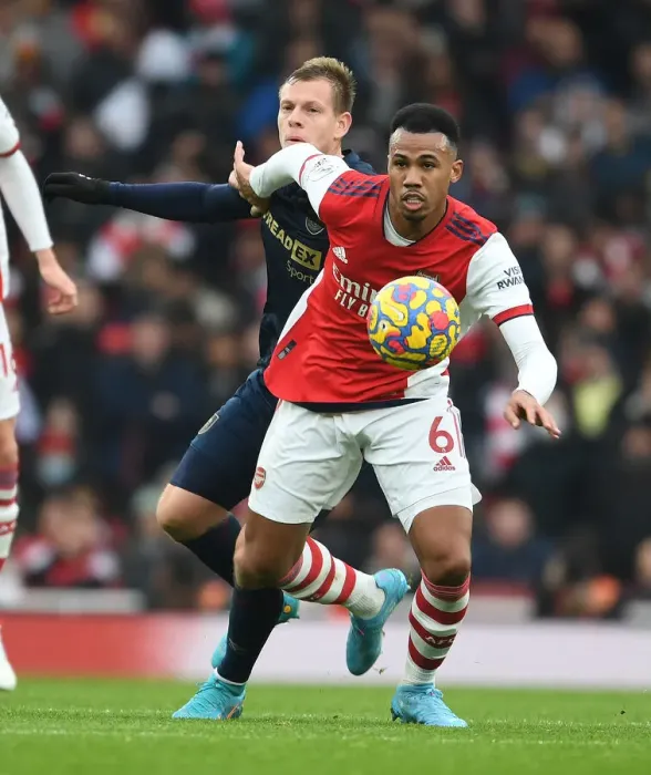Framed Print : Arsenal's Gabriel Outmaneuvers Burnley's Vydra in Premier League Clash