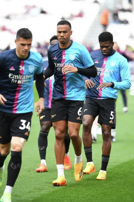 Framed Print : Arsenal's Gabriel Prepares for West Ham Clash in Premier League Showdown (2022-23)