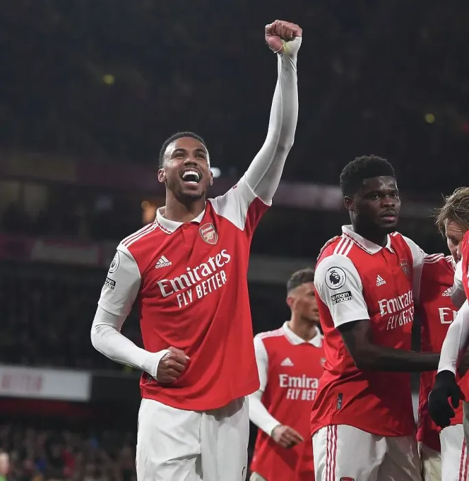 Framed Print : Arsenal's Gabriel Scores Fourth Goal Against Everton in Premier League Thriller