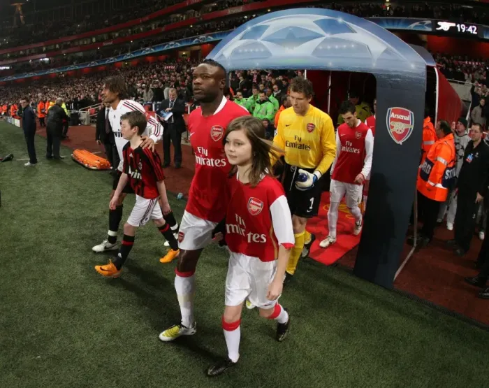Framed Print : Arsenal's Gallas Leads Team Out Against AC Milan in UEFA Champions League, Emirates Stadium, 2008