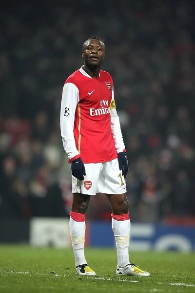 Arsenal's Gallas Stands Firm: 0-0 Stalemate Against AC Milan, UEFA Champions League, Emirates Stadium, 2008