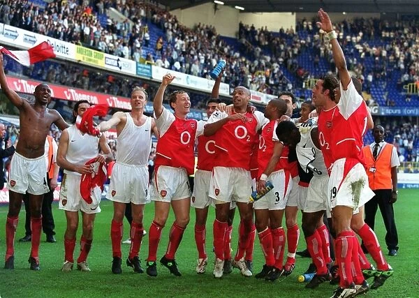 Arsenal's Glory: Premier League Victory at White Hart Lane, 2004
