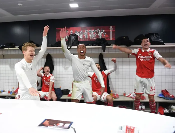Framed Print : Arsenal's Glory: Triumphing over Tottenham in the Premier League Framed Print : Arsenal's Glory: Triumphing over Tottenham in the Premier League