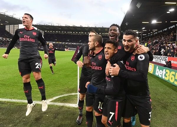 Arsenal's Goal Celebration: Sanchez, Xhaka, Wilshere, Welbeck, Bellerin, and Kolasinac (Burnley v Arsenal, 2017-18)
