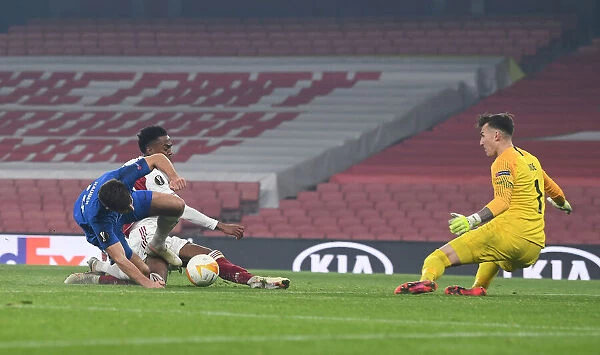 Arsenal's Own Goal Victory Over Molde in Europa League: Joe Willock's Blunder