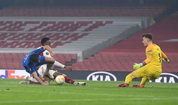 Framed Print : Arsenal's Own Goal Victory Over Molde in Europa League: Joe Willock's Blunder Framed Print : Arsenal's Own Goal Victory Over Molde in Europa League: Joe Willock's Blunder
