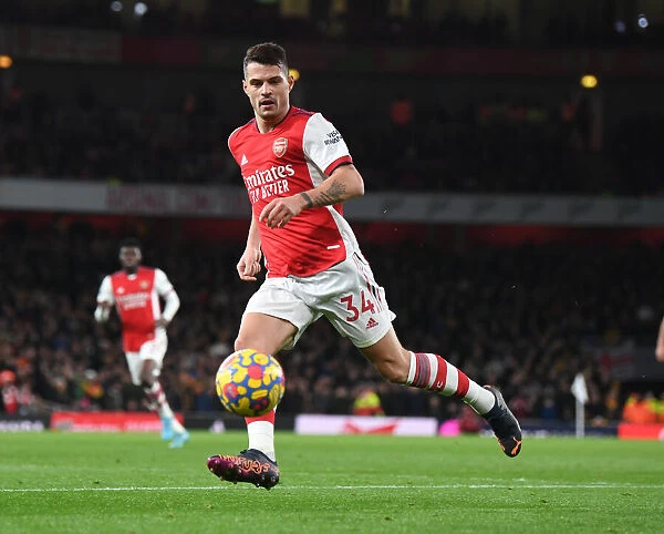 Arsenal's Granit Xhaka in Action Against Wolverhampton Wanderers in the Premier League