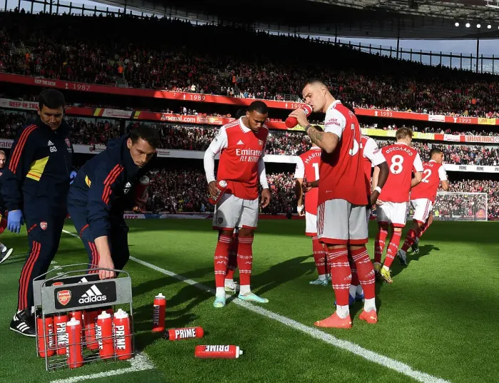 Framed Print : Arsenal's Granit Xhaka Readies for Nottingham Forest Clash in 2022-23 Premier League Framed Print : Arsenal's Granit Xhaka Readies for Nottingham Forest Clash in 2022-23 Premier League