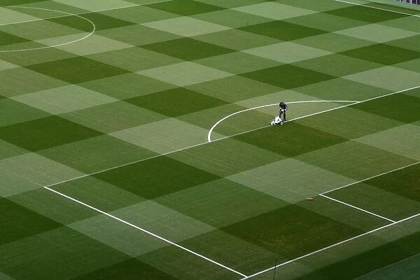 Arsenal's Groundsmen Prepare for Europa League Semi-Final Showdown vs Valencia