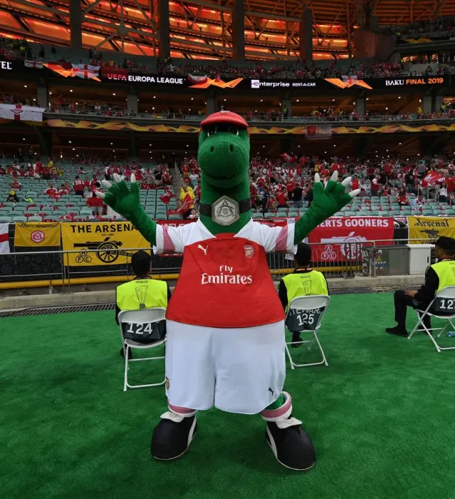 Framed Print : Arsenal's Gunnersaurus at the Europa League Final against Chelsea, Baku 2019
