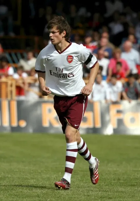 Framed Print : Arsenal's Havard Nordtveit Stars in Pre-Season Victory over Barnet (2007): 2-0