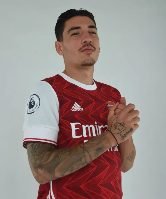 Framed Print : Arsenal's Hector Bellerin at 2020-21 First Team Photocall Framed Print : Arsenal's Hector Bellerin at 2020-21 First Team Photocall