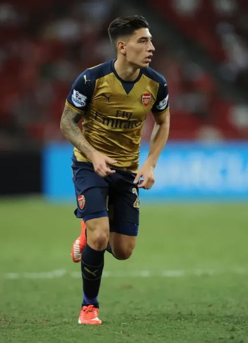 Framed Print : Arsenal's Hector Bellerin in Action at the Barclays Asia Trophy, Kallang, Singapore (July 15, 2015)