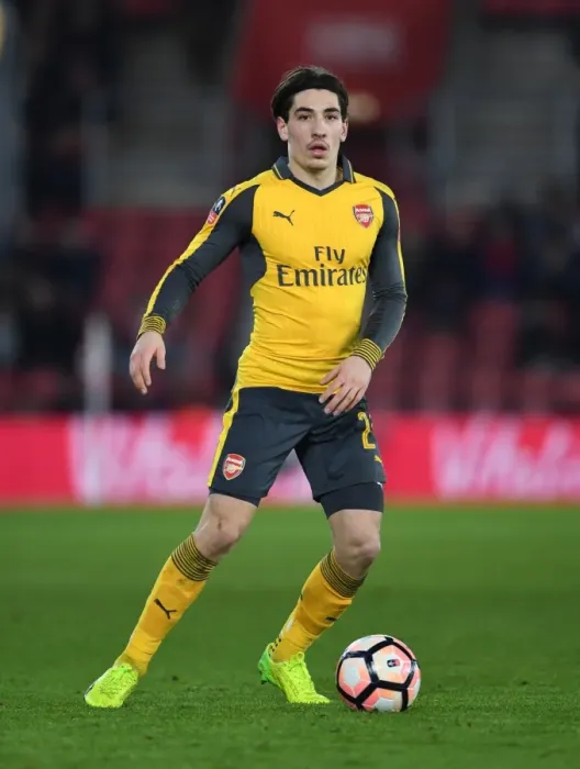 Framed Print : Arsenal's Hector Bellerin in Action during FA Cup Clash against Southampton