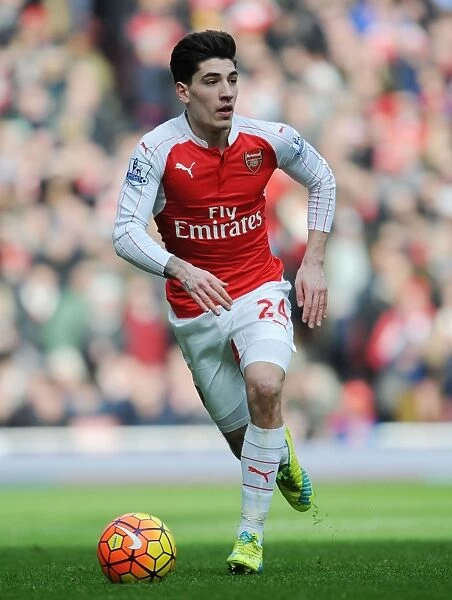 Arsenal's Hector Bellerin in Action Against Leicester City, Premier League 2015-16