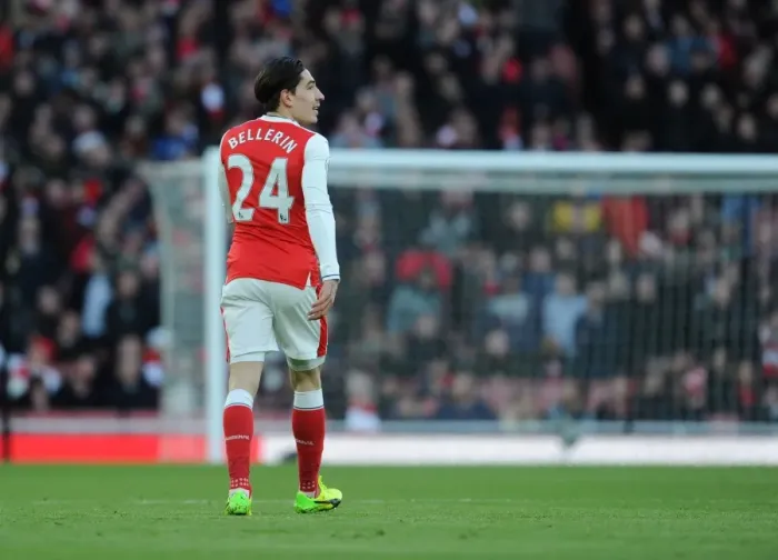 Framed Print : Arsenal's Hector Bellerin in Action during the Premier League Clash against West Bromwich Albion (2016-17) Framed Print : Arsenal's Hector Bellerin in Action during the Premier League Clash against West Bromwich Albion (2016-17)