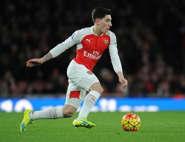 Arsenal's Hector Bellerin in Action Against Southampton, Premier League 2015-16