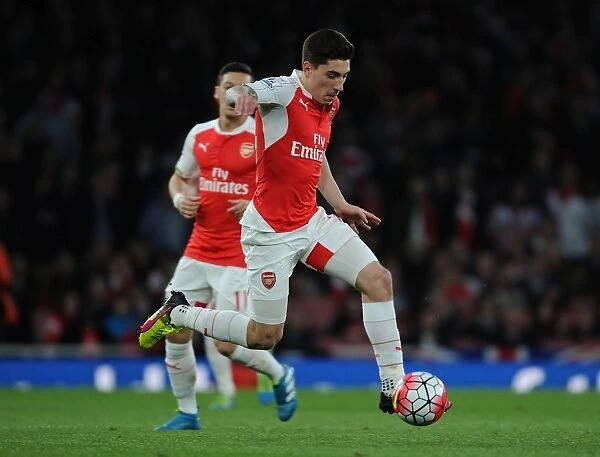 Arsenal's Hector Bellerin in Action against West Bromwich Albion (2015-16)