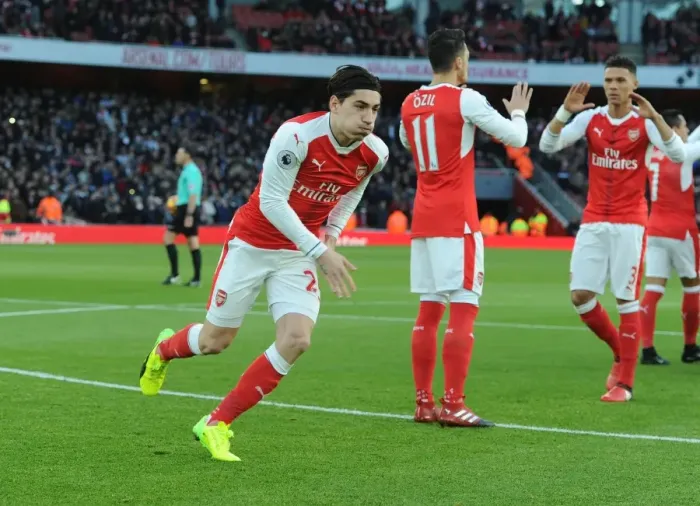 Framed Print : Arsenal's Hector Bellerin at Emirates Stadium Before Arsenal vs West Bromwich Albion (2016-17)