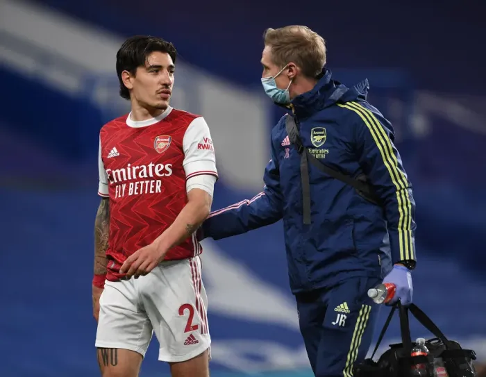 Framed Print : Arsenal's Hector Bellerin Exits Chelsea Match with Injury (2020-21 Premier League)
