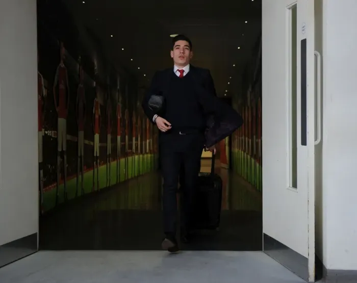 Framed Print : Arsenal's Hector Bellerin: Focused and Ready for FA Cup Sixth Round Clash Against Watford Framed Print : Arsenal's Hector Bellerin: Focused and Ready for FA Cup Sixth Round Clash Against Watford