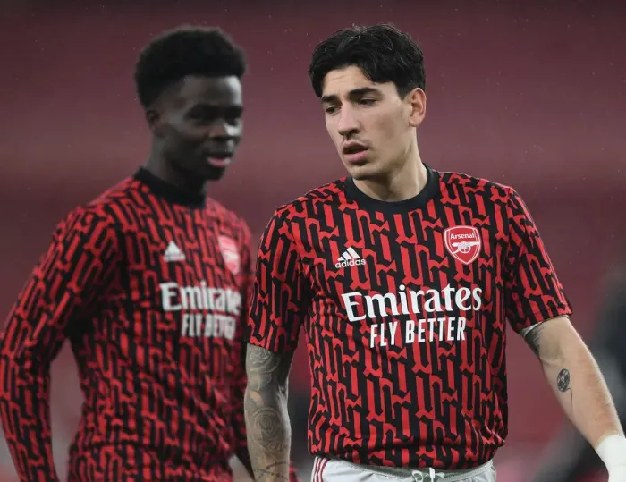 Framed Print : Arsenal's Hector Bellerin Gears Up for Arsenal vs Burnley (2020-21) Framed Print : Arsenal's Hector Bellerin Gears Up for Arsenal vs Burnley (2020-21)