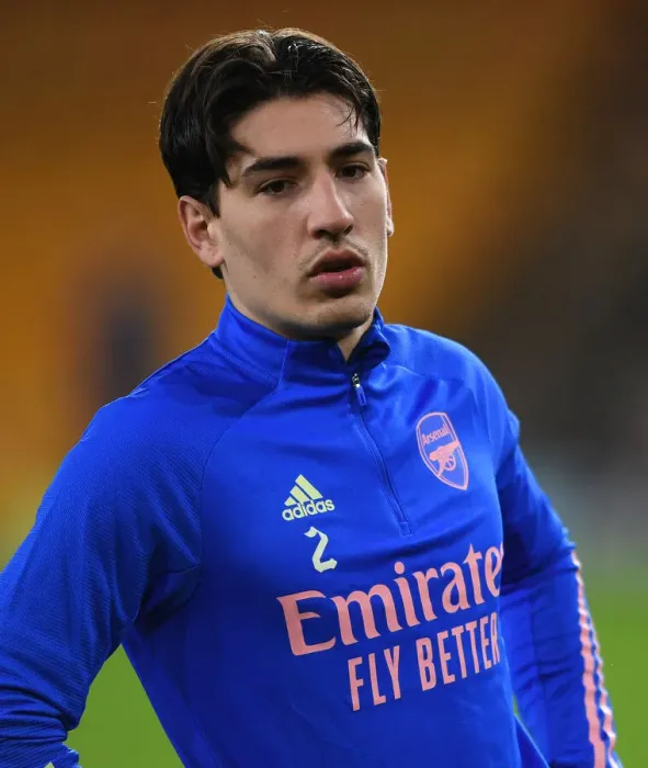 Framed Print : Arsenal's Hector Bellerin Prepares for Wolverhampton Wanderers Clash in Premier League (2020-21) Framed Print : Arsenal's Hector Bellerin Prepares for Wolverhampton Wanderers Clash in Premier League (2020-21)
