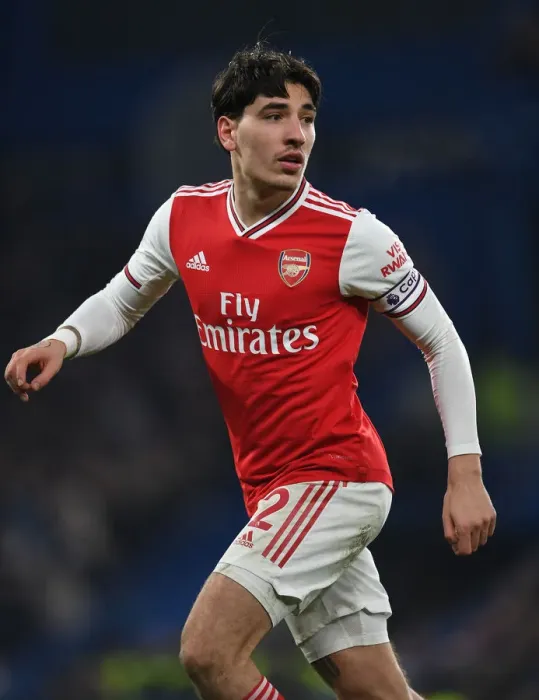 Framed Print : Arsenal's Hector Bellerin Stands Firm Against Chelsea Rivalry: A Premier League Battle at Stamford Bridge, 2019-2020