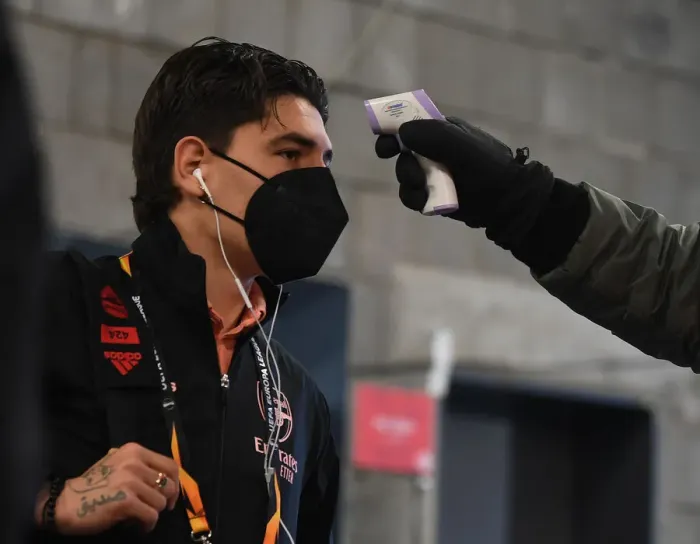 Framed Print : Arsenal's Hector Bellerin Undergoes Temperature Check at Empty Eden Arena Ahead of Slavia Prague Clash - UEFA Europa League Quarterfinal