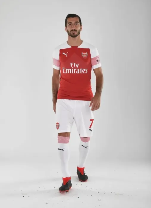 Framed Print : Arsenal's Henrikh Mkhitaryan at 2018 / 19 First Team Photo Call
