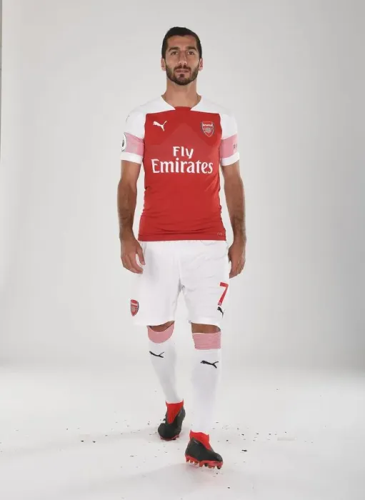 Framed Print : Arsenal's Henrikh Mkhitaryan at 2018 / 19 First Team Photo-call Framed Print : Arsenal's Henrikh Mkhitaryan at 2018 / 19 First Team Photo-call