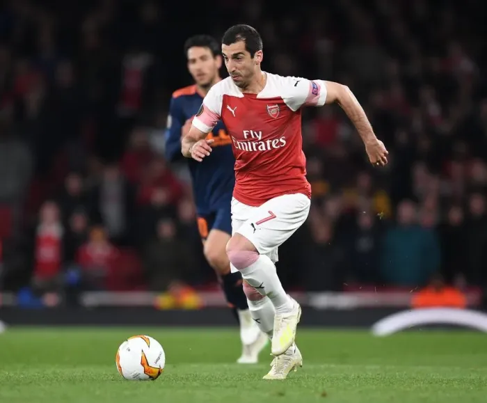 Framed Print : Arsenal's Henrikh Mkhitaryan in UEFA Europa League Semi-Final against Valencia