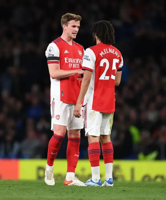 Framed Print : Arsenal's Holding and Elneny in Action against Chelsea - Premier League 2021-22 Framed Print : Arsenal's Holding and Elneny in Action against Chelsea - Premier League 2021-22