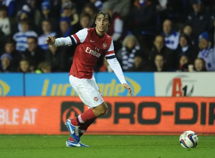 Framed Print : Arsenal's Ignasi Miquel in Action against Reading in Capital One Cup Framed Print : Arsenal's Ignasi Miquel in Action against Reading in Capital One Cup