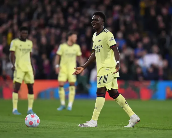 Framed Print : Arsenal's In-Form Bukayo Saka Shines Against Crystal Palace in Premier League 2021-22