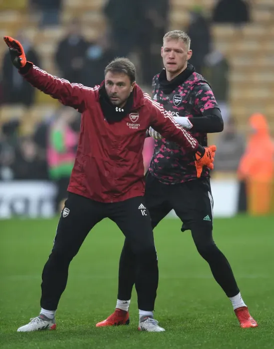 Framed Print : Arsenal's Inaki Cana Prepares Aaron Ramsdale Ahead of Norwich Clash - Premier League 2021-22 Framed Print : Arsenal's Inaki Cana Prepares Aaron Ramsdale Ahead of Norwich Clash - Premier League 2021-22