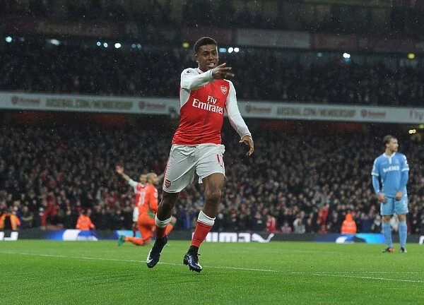 Arsenal's Iwobi Scores Third Goal vs. Stoke City in 2016-17 Premier League