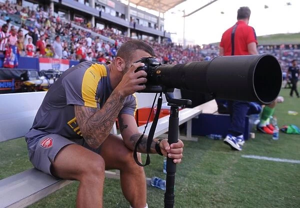 Arsenal's Jack Wilshere in Action against Chivas during 2016 Pre-Season Friendly in Carson, California