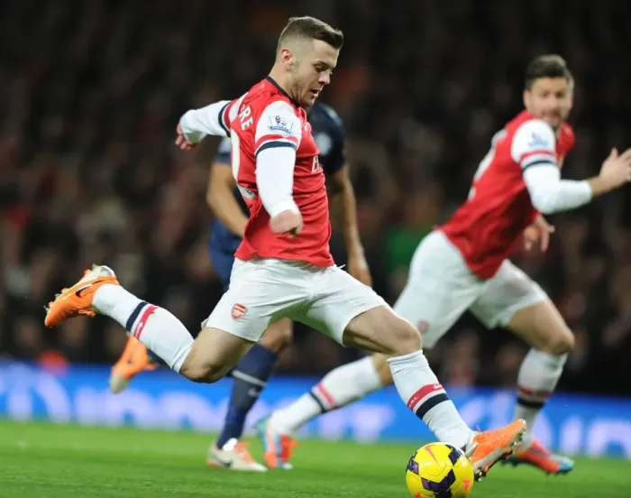 Framed Print : Arsenal's Jack Wilshere Faces Manchester United in the Premier League Framed Print : Arsenal's Jack Wilshere Faces Manchester United in the Premier League