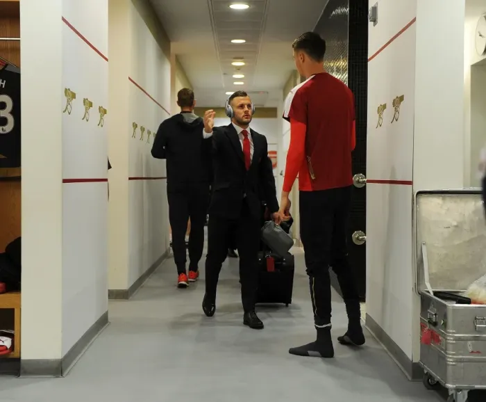 Framed Print : Arsenal's Jack Wilshere and Matt Macey Ready for Arsenal vs. Aston Villa (2015-16)