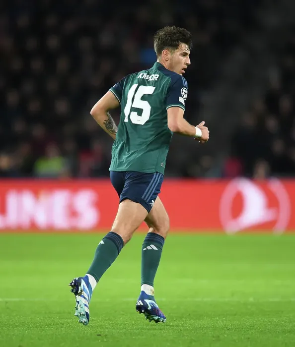 Framed Print : Arsenal's Jakub Kiwior Faces Off Against PSV Eindhoven in Champions League Clash Framed Print : Arsenal's Jakub Kiwior Faces Off Against PSV Eindhoven in Champions League Clash