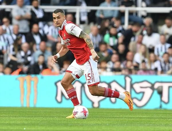 Arsenal's Jakub Kiwior Goes Head-to-Head with Newcastle United in Premier League Battle (2022-2023)