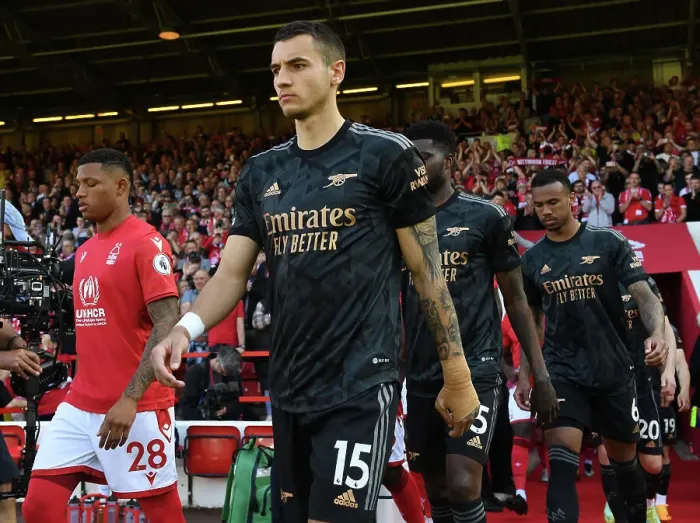Framed Print : Arsenal's Jakub Kiwior Leads Team Out vs. Nottingham Forest (May 2023, Premier League) Framed Print : Arsenal's Jakub Kiwior Leads Team Out vs. Nottingham Forest (May 2023, Premier League)
