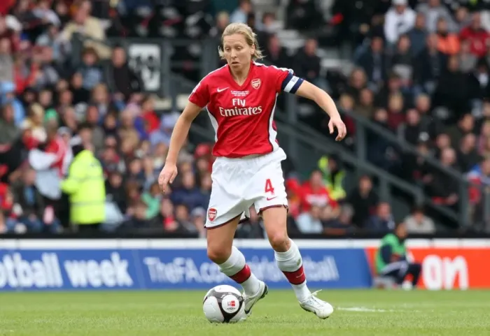 Framed Print : Arsenal's Jayne Ludlow Celebrates FA Cup Victory over Sunderland WFC