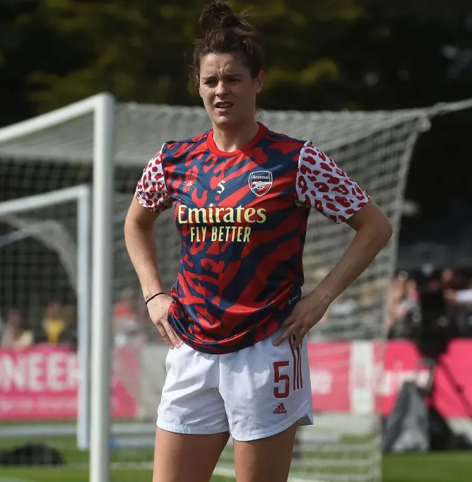 Framed Print : Arsenal's Jennifer Beattie Readies for FA Cup Semi-Final Showdown Against Chelsea Women